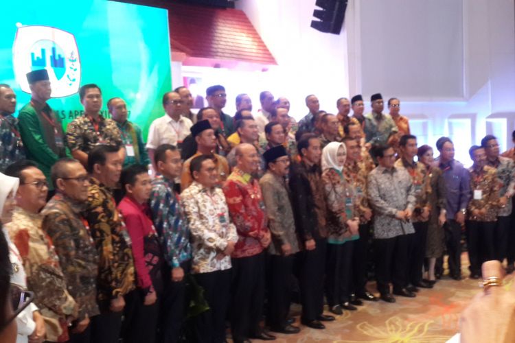 Jokowi: Jangan Munculkan Pesimisme, "Nyinyir-nyinyir"