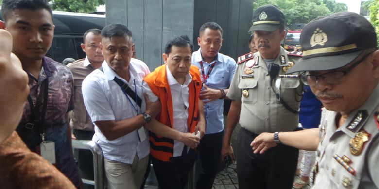 Setya Novanto tiba di Gedung Pengadilan Tipikor Jakarta, Rabu (13/12/2017).