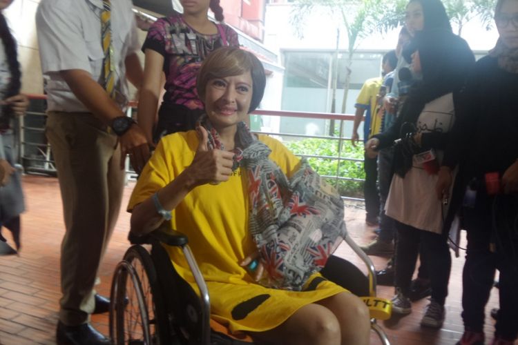 
Yana Zein di Bandara Internasional Soekarno-Hatta, Tangerang, Banten, Minggu (28/5/2017).