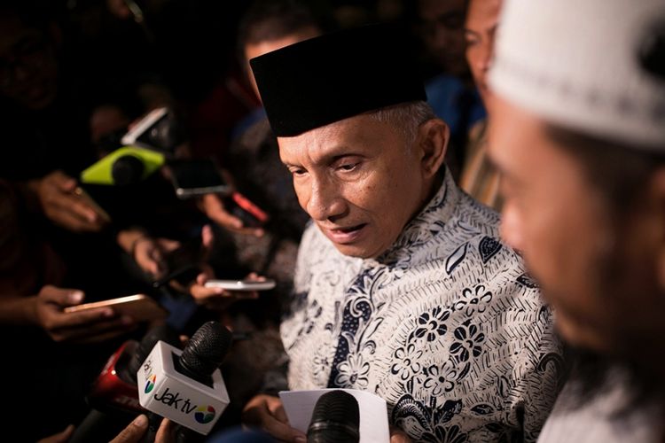 Amien Rais Minta Menteri PAN Keluar dari Kabinet Jokowi