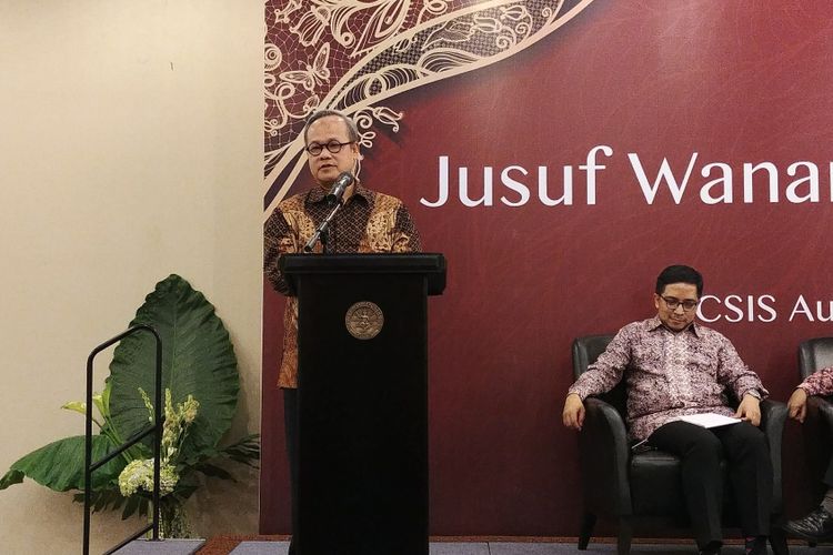 Politisi Senior Partai Golkar Hajriyanto Thohari dalam acara seminar ulang tahun Jusuf Wanandi ke-80 di Jakarta, Kamis (23/11/2017). 