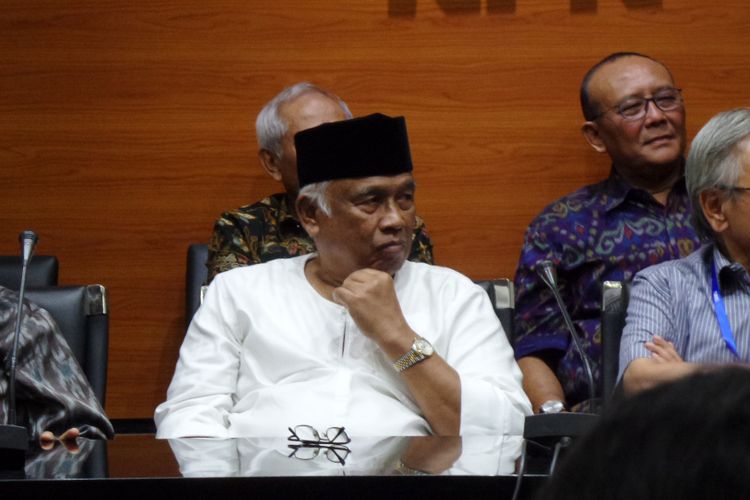 Mantan Ketua KPK, Taufiequrachman Ruki, di Gedung KPK Jakarta, Jumat (7/7/2017).
