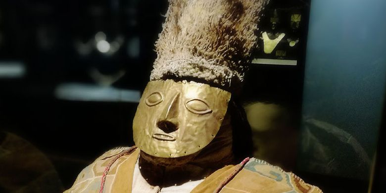 Koleksi Museum Larco di kota Lima, Peru. Museum Larco menjadi tempat populer di kalangan wisatawan terutama bagi mereka yang memiliki ketertarikan akan sejarah.