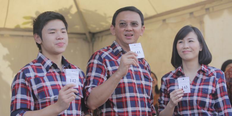 Basuki Tjahaja Purnama (Ahok) bersama istri dan anaknya
