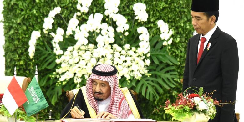 Raja Arab Saudi Salman bin Abdulaziz al-Saud dan Presiden Joko Widodo di Istana Bogor, Rabu (1/3/2017).