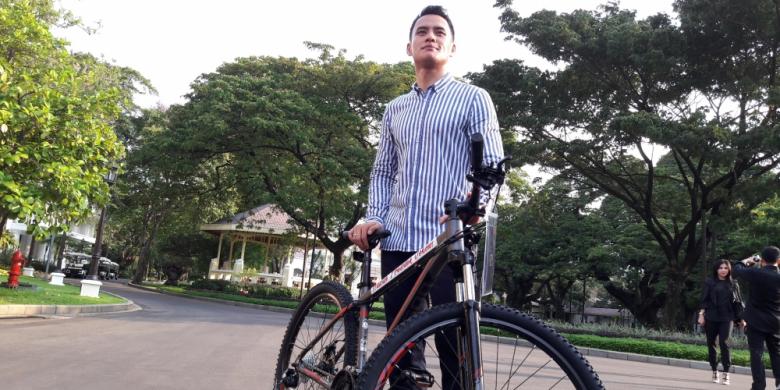 Cerita di Balik Aksi Jokowi Bagi-bagi Sepeda