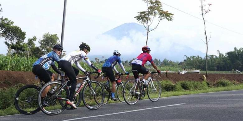 Hari Kedua Kompas Bike-Jateng Gayeng, Beratnya Tempuh Tanjakan Wonosobo